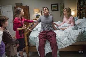 Recap – Modern Family 1.11 “Up All Night”