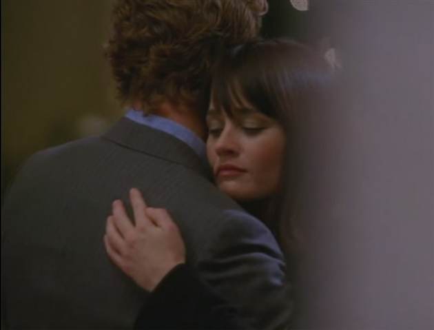 Mentalist Rose Colored Glasses screencaps Teresa Lisbon Patrick Jane dance smile cheek to cheek shoulder reunion images photos pictures screengrabs