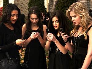 Pretty Little Liars 1.01 “Pilot” Recap