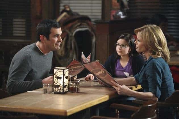 Modern Family 2.16 “Regrets Only” Review