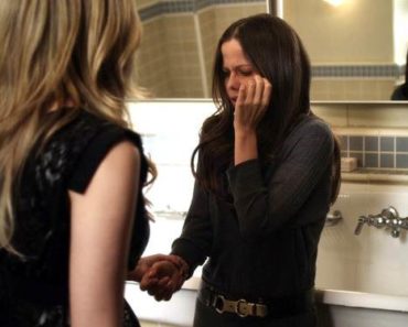 Pretty Little Liars 1.20 “Someone To Watch Over Me” Review