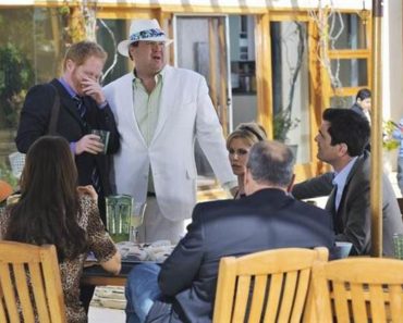 Modern Family 2.23 “See You Next Fall” Review