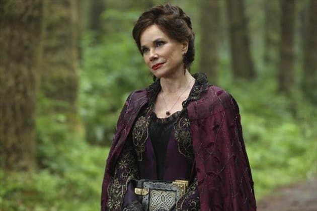 who plays the witch from brave in once upon a time