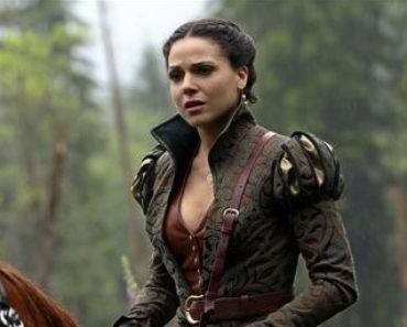 Once Upon a Time 2.02 Recap: Regina’s Magical Origins and Charming’s New Quest Are Revealed