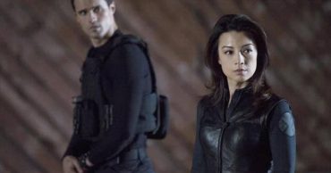 Agents of SHIELD 1.10 Review: ”The Bridge”