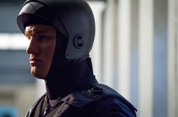 Almost Human 1.07 Review: ”Simon Says”