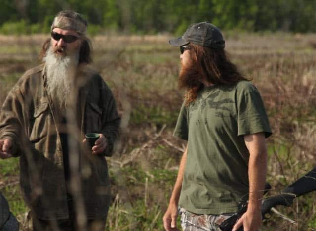 Duck Dynasty 6.06 Review: “De-Bug Life”