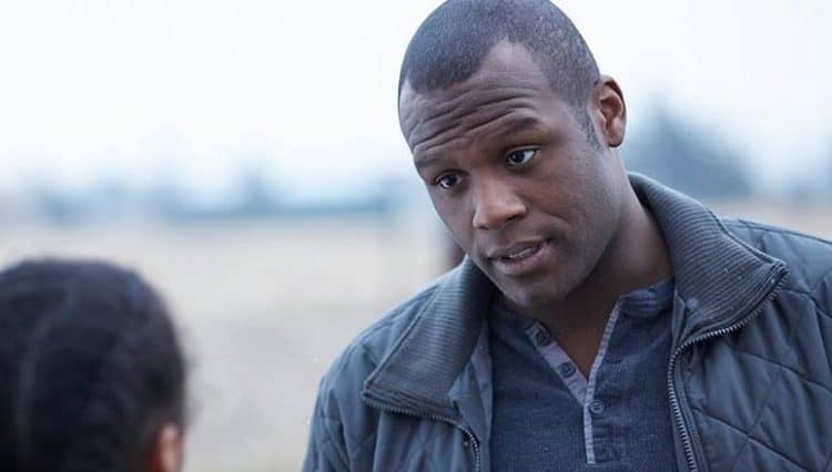 Between Season 1 Episode 3 Review: &ldquo;Crossing Lines&rdquo;