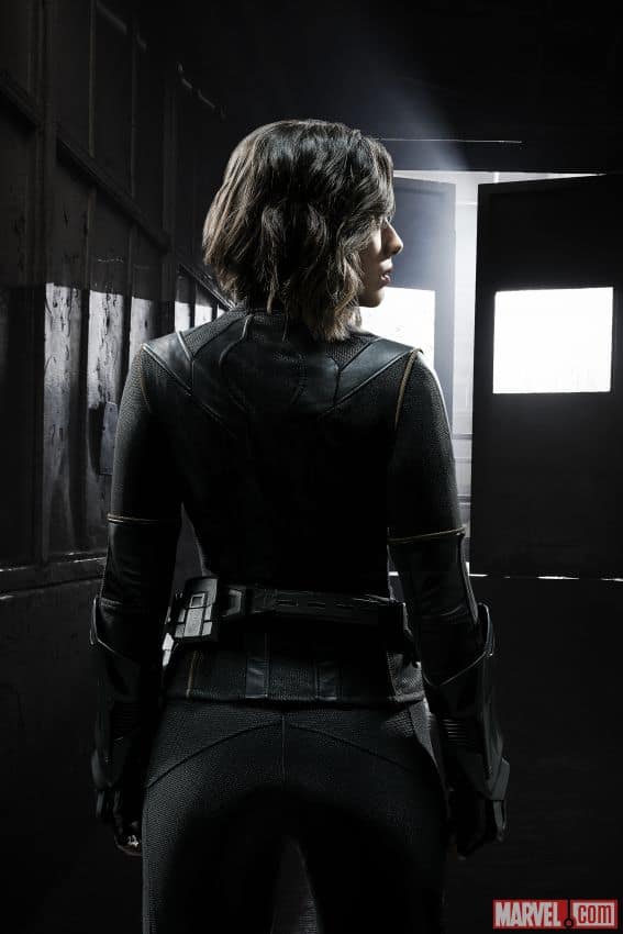 Agents Of S H I E L D Season 3 First Look Daisy Johnson Suits Up As Quake