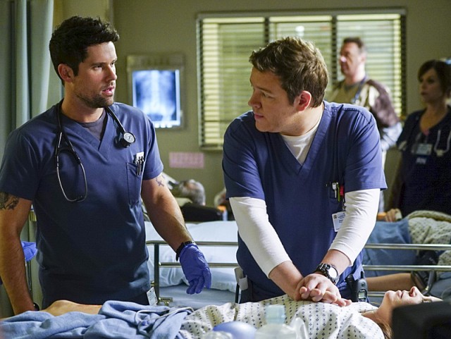 Code Black 1 x 17 Mario and Angus