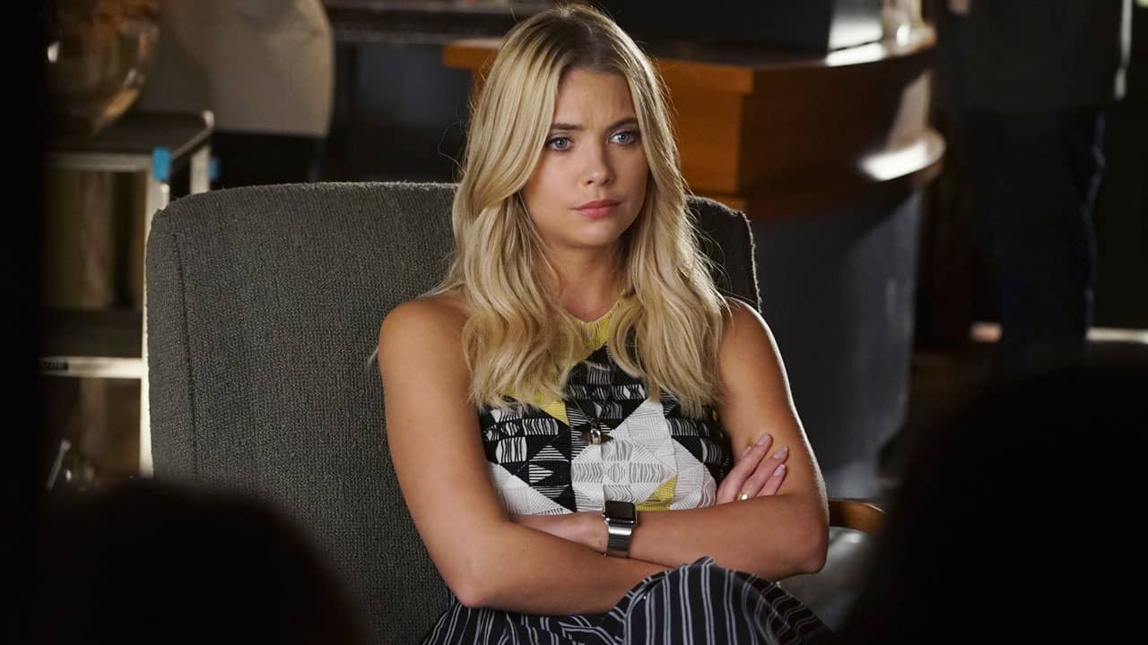 Pretty Little Liars Finale: Mrs. D Appears in Alison’s doorway