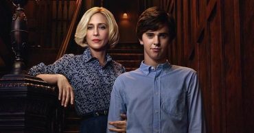 Bates Motel: Freddie Highmore Talks about the Descent of Norman Bates