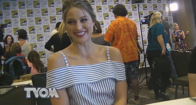 Supergirl At Comic-Con 2016: Melissa Benoist Teases Kara’s Dynamic With Mystery Pod Character, Superman’s Arrival & More