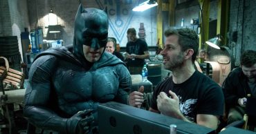 Zack Snyder directing Ben Affleck on 'Batman v Superman'