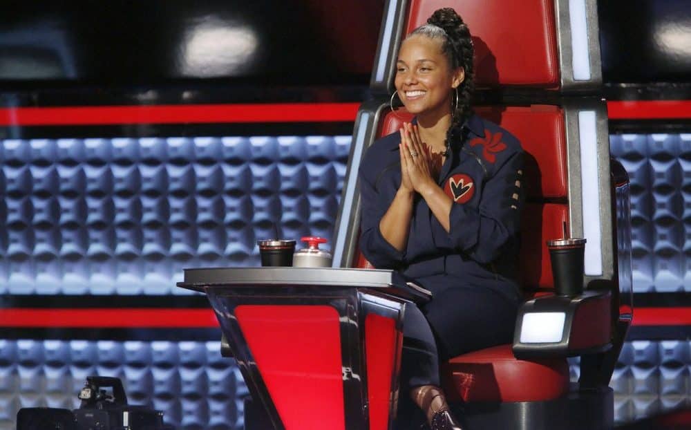 The Voice Season 11 knockouts Coach Alicia Keys decides about Sa'Rayah