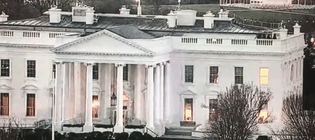 President Trump Flashes The Lights In The White House To Signal He&#8217;s Watching Fox News