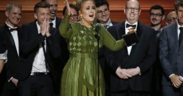 Adele at the Grammys 2017