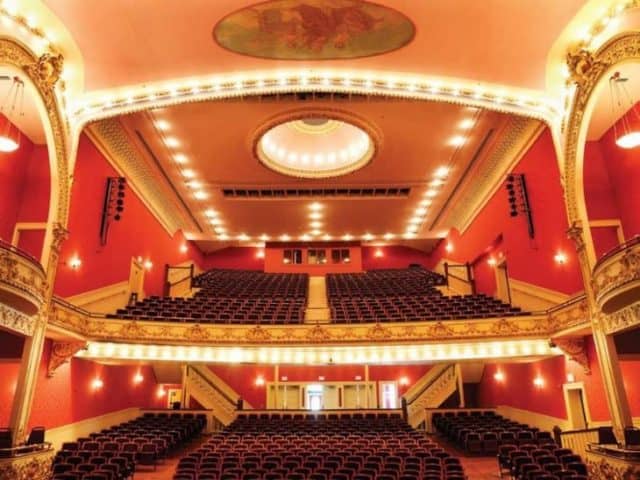 15 Gorgeous Movie Theaters from Around the World