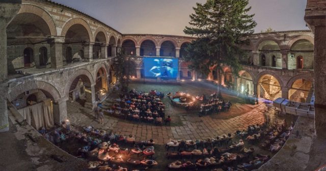 15 Gorgeous Movie Theaters from Around the World