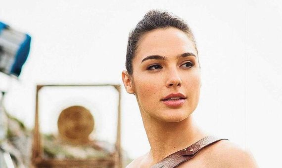 Gal Gadot Reveals New Stunning Wonder Woman Image