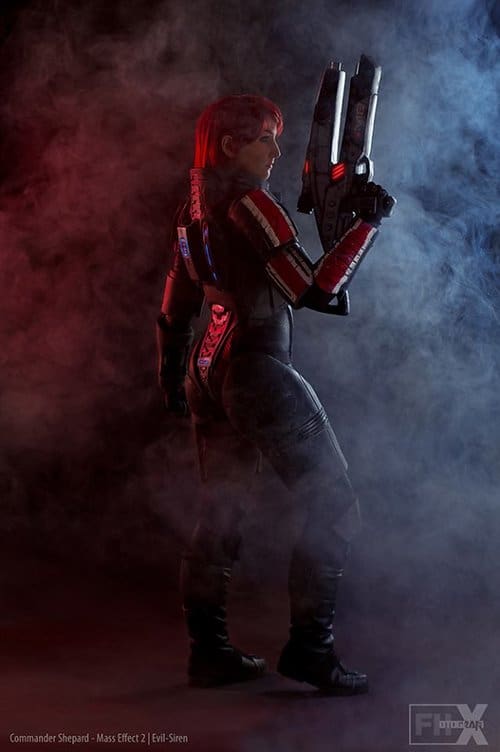 Impressive Mass Effect Cosplay Featuring Shepherd and Tali