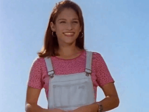 Power Rangers: Amy Jo Johnson Interviews New Rangers