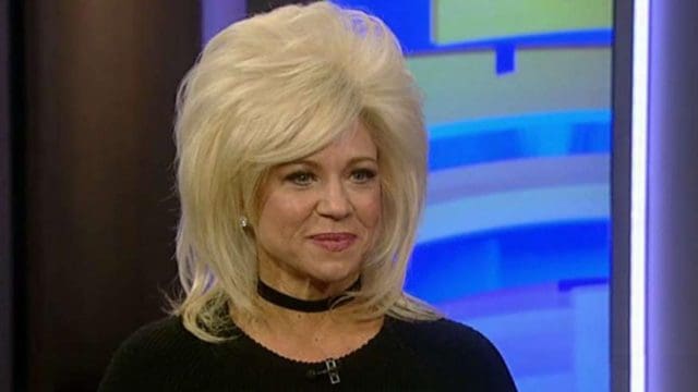 Theresa Caputo Splits from Husband of 28 Years