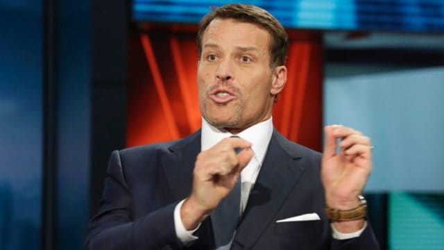 Tony Robbins&#8217; Money Mastery: Genuine Advice or Just Another Cash Grab?