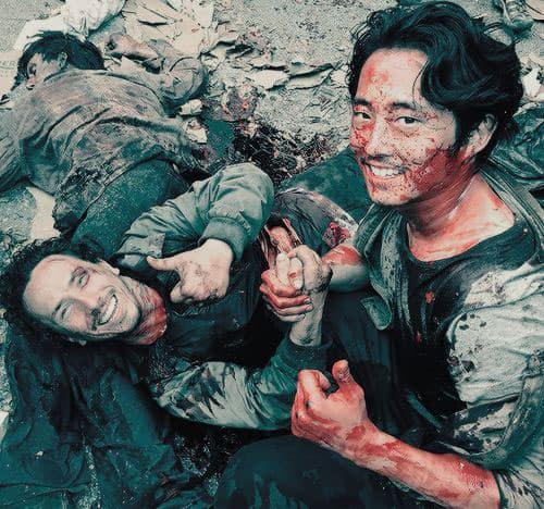 A Collection of Funny Behind the Scenes Pictures of The Walking Dead