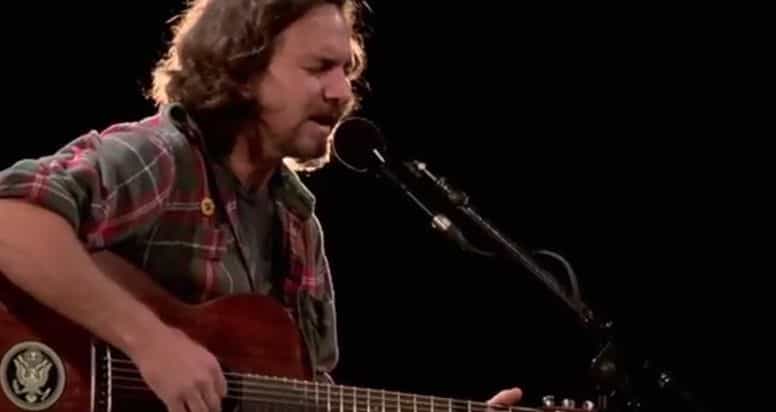 Watch Eddie Vedder Perform The “Into the Wild” Soundtrack Live