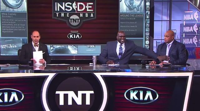 Ernie Johnson Nails Charles Barkey With Awesome Chicken Nugget Zinger