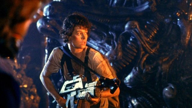 The Movie &#8220;Aliens&#8221; Gets the Honest Trailer Treatment