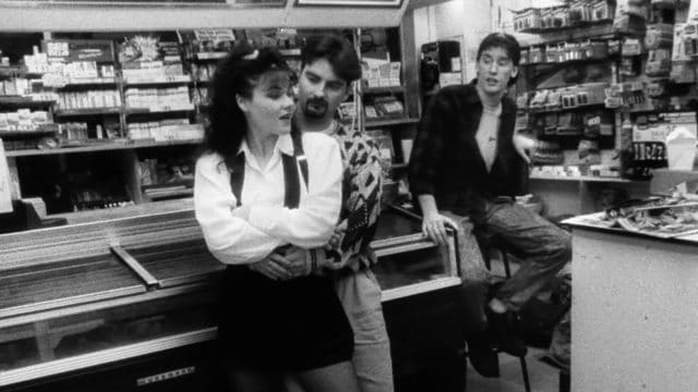 ‘Clerks&#8217; Star Lisa Spoonauer Unexpectedly Dies and Kevin Smith Shares Warm Tribute