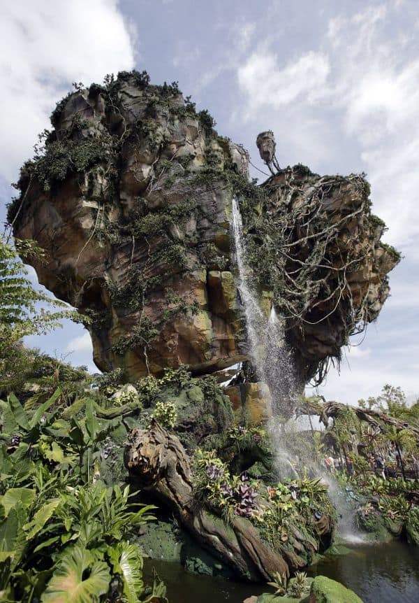 An Inside Look at Disney World&#8217;s Incredible Pandora: The World of Avatar Park