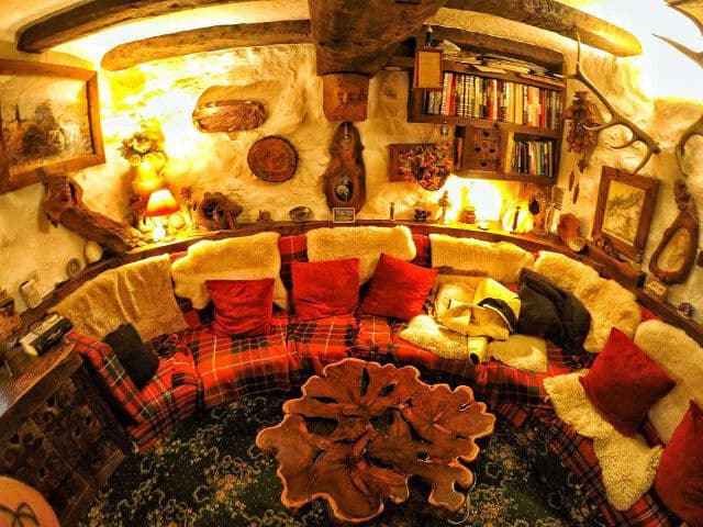 Guy Builds Himself an Unbelievable Hobbit House in the Woods