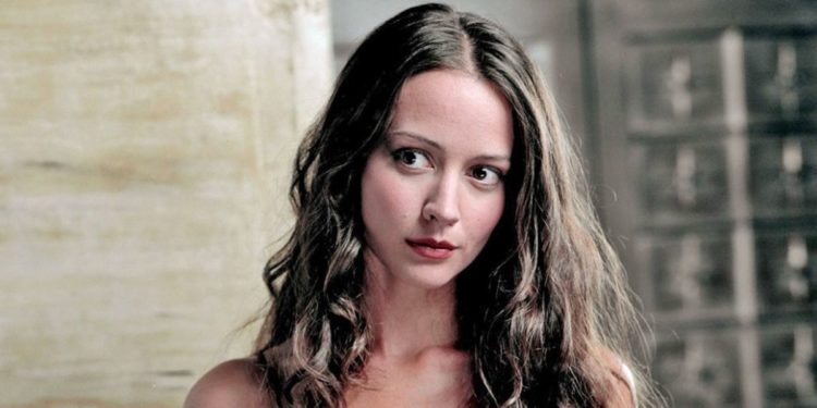 Five Things You Didn’t Know About Amy Acker