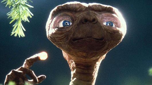 The Real Reason That Reese’s Pieces Were Used in the Movie E.T.: The Extra Terrestrial