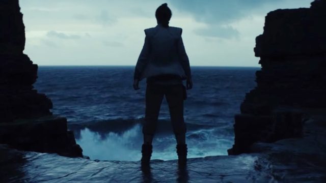 Here&#8217;s What a 9-Foot Sea Creature From Star Wars: The Last Jedi Looks Like