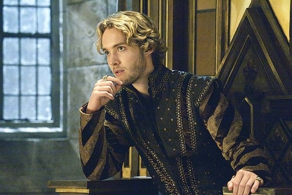 Rate Toby Regbo : r/VindictaRateCelebs