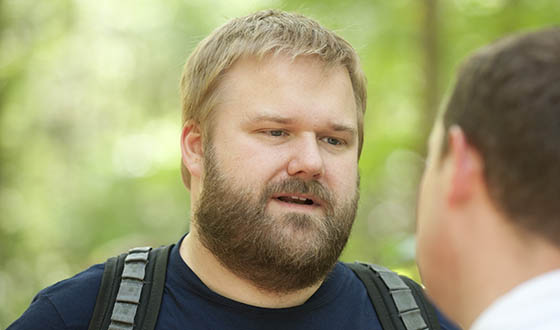 “Walking Dead” Creator Robert Kirkman Gets Poached by Amazon