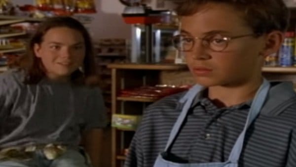 Future Celebrities Who had Roles On “Are You Afraid of the Dark”