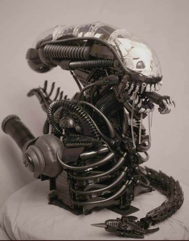 Check Out This Amazingly Crafted LEGO Xenomorph Bust