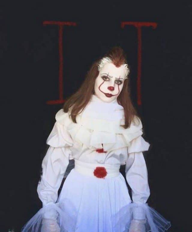 A Female Pennywise Costume Trend Has Arisen For Halloween