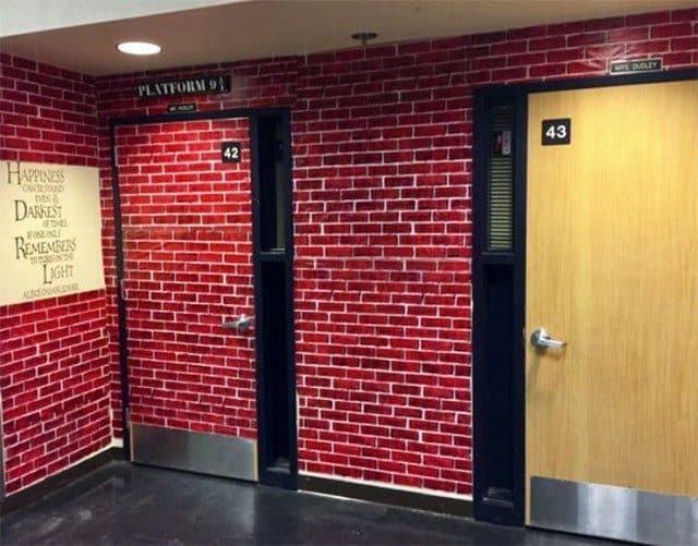 Teacher Converts Entire Classroom Into Hogwarts