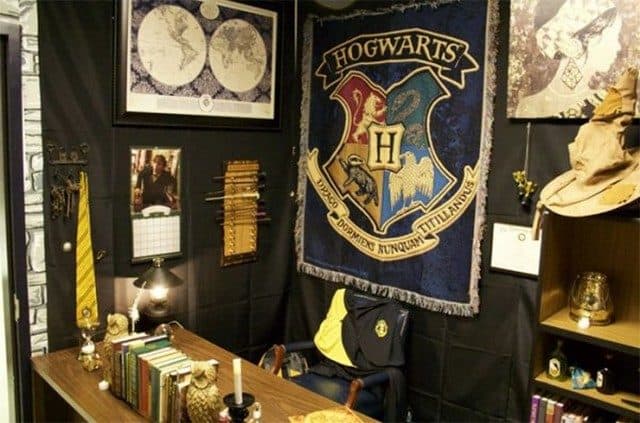 Teacher Converts Entire Classroom Into Hogwarts