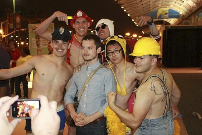 Elijah Wood Takes the Best Fan Pics of Any Celebrity