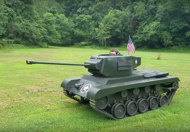 High School Student Builds Driveable 1:2.5 Scale WWII M26 Pershing Tank