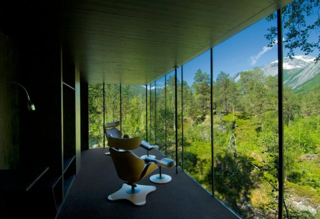 Home from &#8220;Ex Machina&#8221; Now a Hotel in Norway You Can Stay at Right Now