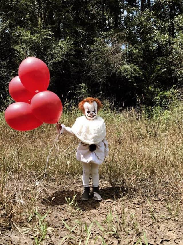 Kids Dresses Little Brother Up Like Pennywise For A Freaky IT Themed Photoshoot