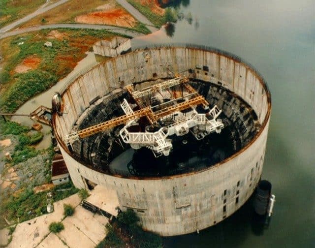 When The Set of The Abyss Was Abandoned in 1989